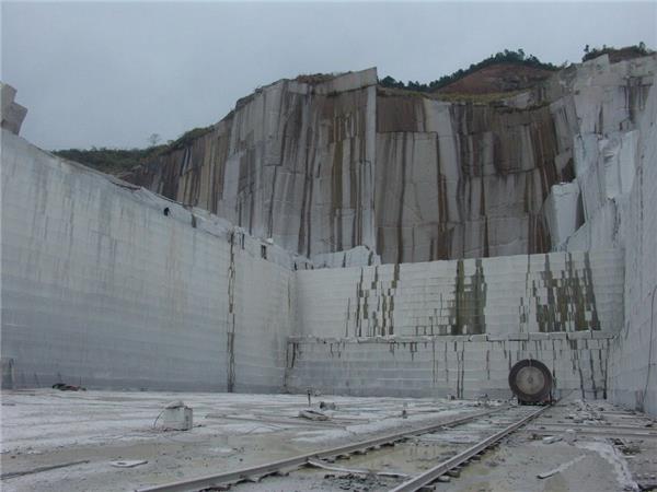 花岗岩